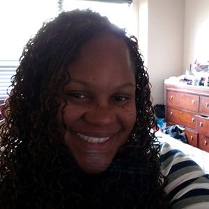 Meet your Posher, Leslie